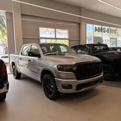 RAM 1500 3.0 HURRICANE 6 BITURBO GASOLINA LARAMIE NIGHT EDITION CD 4X4 AUTOMÁTICO